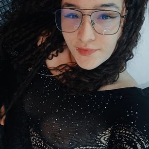 Model - RubyDevineh fetish