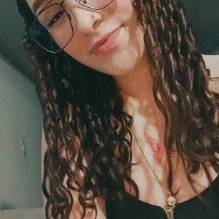 Model - RubyDevineh dildo