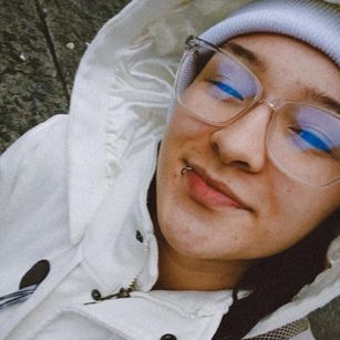 Model - RubyDevineh spanking