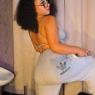 Model - LuisaCameron bigass