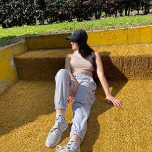 Model - paulaa_333 hitachi