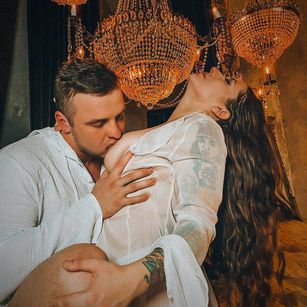 Model - Anna and Alex sissy