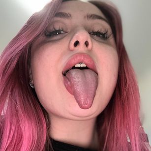 Model - KellyMoors bigboobs