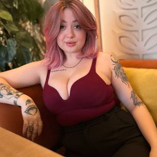 Model - KellyMoors deepthroat