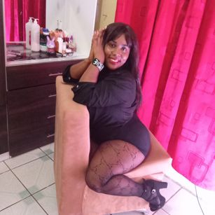 Model - karenen mi sal mamada