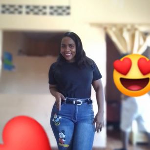 Model - karenen mi sal tetasgrandes