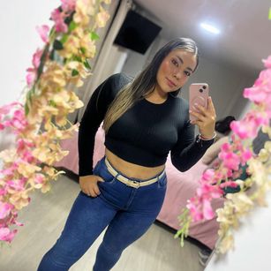 Model - Zara_Nova mamada