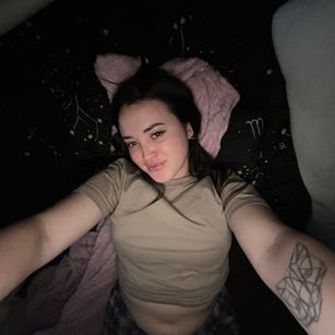 Model - Olechka masturbation