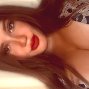 Model - Emeralda dominatrix