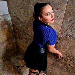 Model - RavenKathe teen