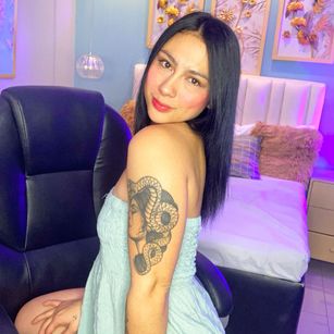 Model - Cata Scott feet