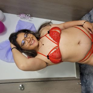 Model - ArianaBlake bigboobs