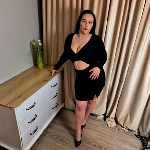 Model - RavenKathe taboo