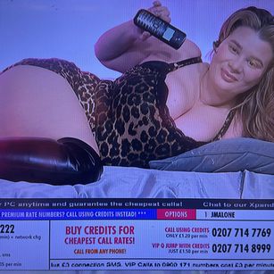 Model - JUGZY MALONE curvy