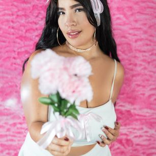 Model - Valen Rosse fetish