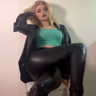 Model - Lady Alice OrgasmControl