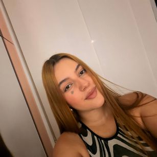 Model - Hailey Tims anal