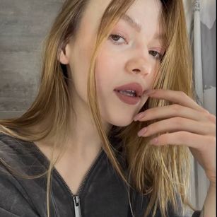 Model - SunFlowerHoney deepthroat