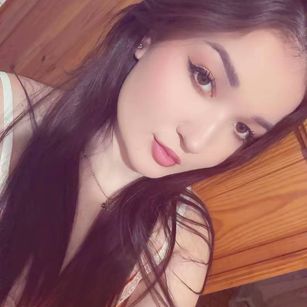 Model - Miss Valeri blowjob