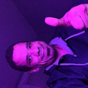 Model - TJ freaky Skigh freaky