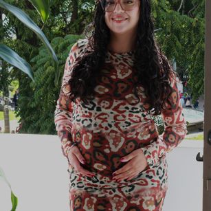 Model - Evolet Flower blowjob