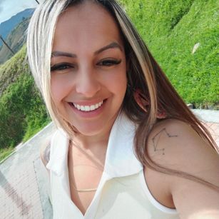 Model - HELLEN squirt