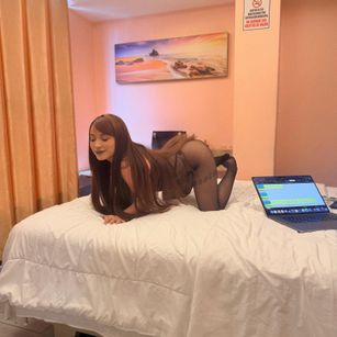 Model - Amanda bigass