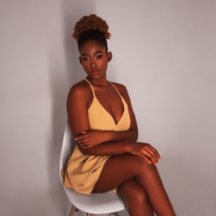 Model - DulceOrtiz heels