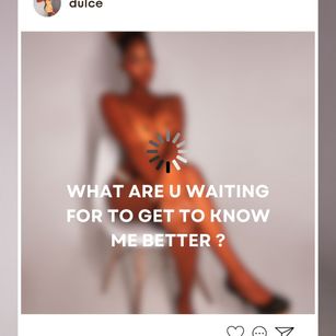 Model - DulceOrtiz feet