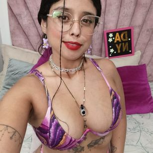 Model - Dani Belluci anal