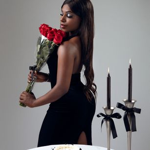 Model - IrisJones dildo