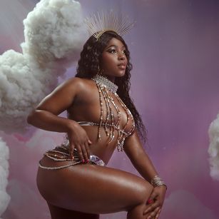 Model - IrisJones dp