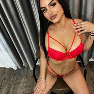 Model - EmmaLuna domination