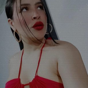 Model - kendra mature