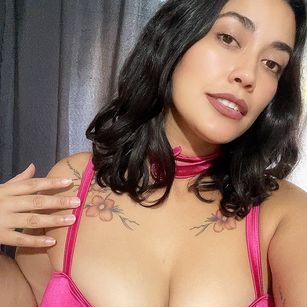 Model - isabellalisa twerking