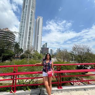 Model - Sienna Bell girlfriend