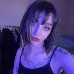 Model - Alexa Sparkle bigass