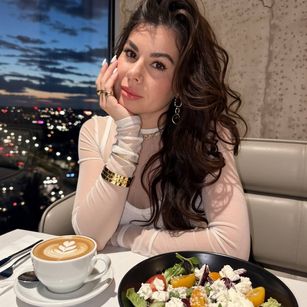 Model - PlanetVenus568 toys