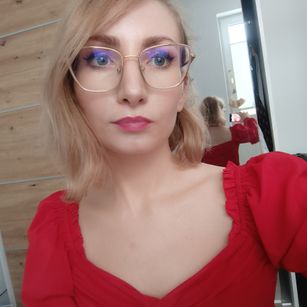 Model - Cinderella roleplay