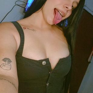 Model - Nathasha Angie joi