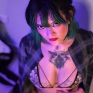 Model - lucy liw young