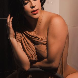 Model - Emma Zc blowjob