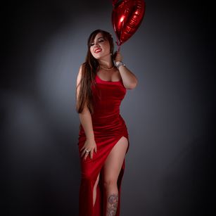 Model - Elena Gilbert dildo