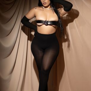 Model - Susan Zc bigass