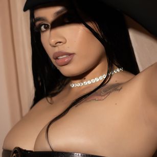 Model - Susan Zc deepthroat