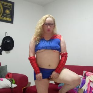 Model - Emperatriz pussy