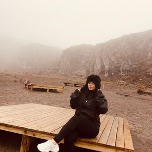 Model - Lexxiee Haze feet