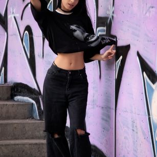 Model - Bella Vixeen teen