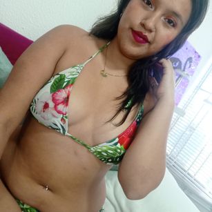 Model - Sandy deeptrhoat