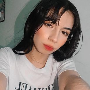 Model - KatherinJohns 18